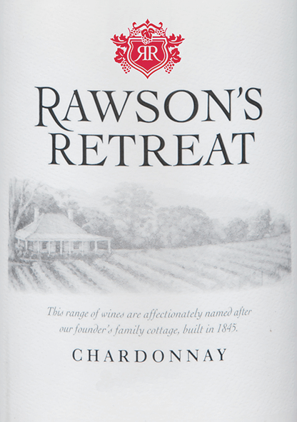 Mit dem Rawson's Retreat Chardonnay kommt ein erstklassiger Weißwein ins geschwenkte Glas. Hierin offenbart er eine wunderbar leuchtende, goldgelbe Farbe. In ein Weissweinglas eingegossen, präsentiert dieser Weißwein aus Australien herrlich ausdrucksstarke Aromen nach Papaya, Physalis, Pfirsich und Aprikose, abgerundet von weiteren fruchtigen Nuancen. Am Gaumen eröffnet der Chardonnay von Rawson's Retreat wunderbar trocken, griffig und aromatisch. Ausgeglichenen und komplex präsentiert sich dieser knackig und cremige Weißwein am Gaumen. Das Finale dieses jugendlichen Weißwein aus der Weinbauregion South Australia überzeugt schließlich mit gutem Nachhall. Vinifikation des Rawson's Retreat Chardonnay Der balancierte Chardonnay aus Australien ist ein reinsortiger Wein, gekeltert aus der Rebsorte Chardonnay. Nach der Lese gelangen die Trauben umgehend ins Presshaus. Hier werden sie selektiert und behutsam gemahlen. Anschließend erfolgt die Gärung im Edelstahltank bei kontrollierten Temperaturen. Der Gärung schließt sich eine Reifung für einige Monate auf der Feinhefe an, bevor der Wein schließlich in Flaschen abgefüllt wird. Speiseempfehlung zum Rawson's Retreat Chardonnay Trinken Sie diesen Weißwein aus Australien am besten gut gekühlt bei 8 - 10°C als Begleiter zu Rote Zwiebeln gefüllt mit Couscous und Aprikosen, fruchtiger Endiviensalat oder pikantes Curry mit Lamm.